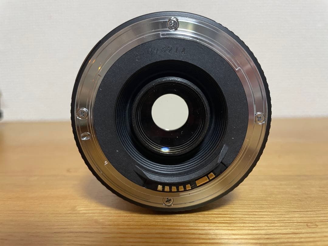 Canon ズームレンズ　EF 75-300㎜F4-5.6 III USM