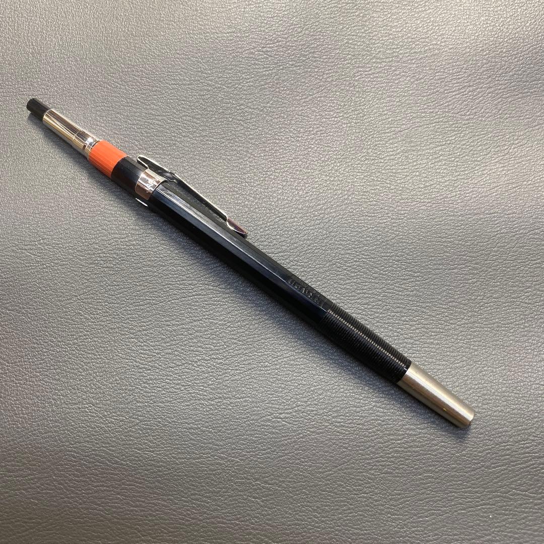 PNG シャープペンシル 黒 キャップ付き