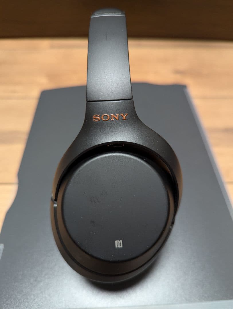 SONY WH-1000XM3 箱付き　ソニーワイヤレスヘッドホン