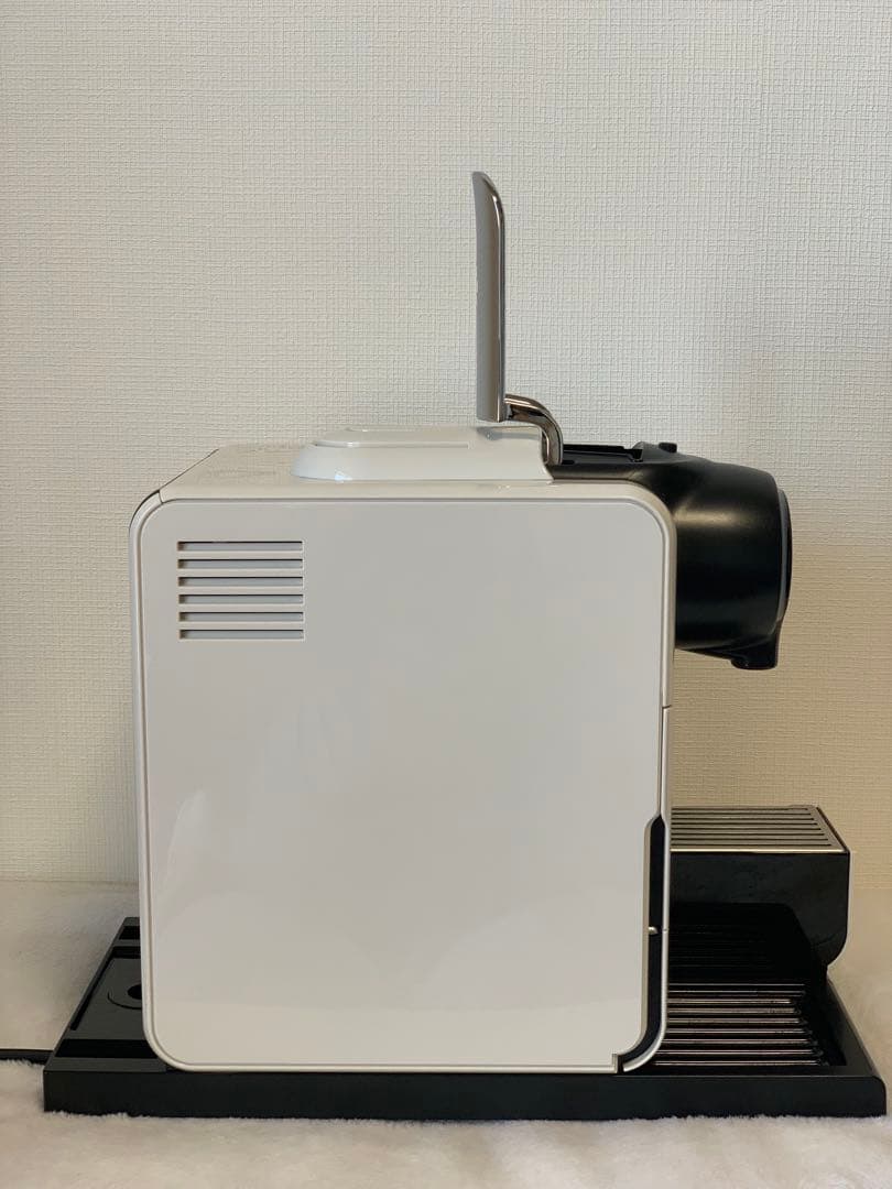 NESPRESSOネスプレッソ ラティシマ・タッチ F511（カプセル20個付）
