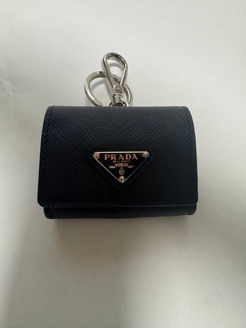 PRADA AirPods Proケース サフィアーノレザー