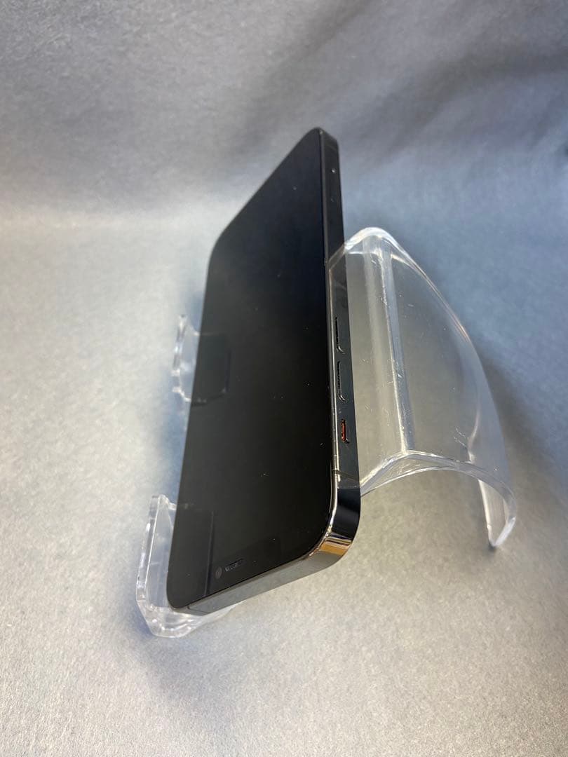 美品　国内版　SIMフリー　iPhone12 Pro 128GB グラフアイト色