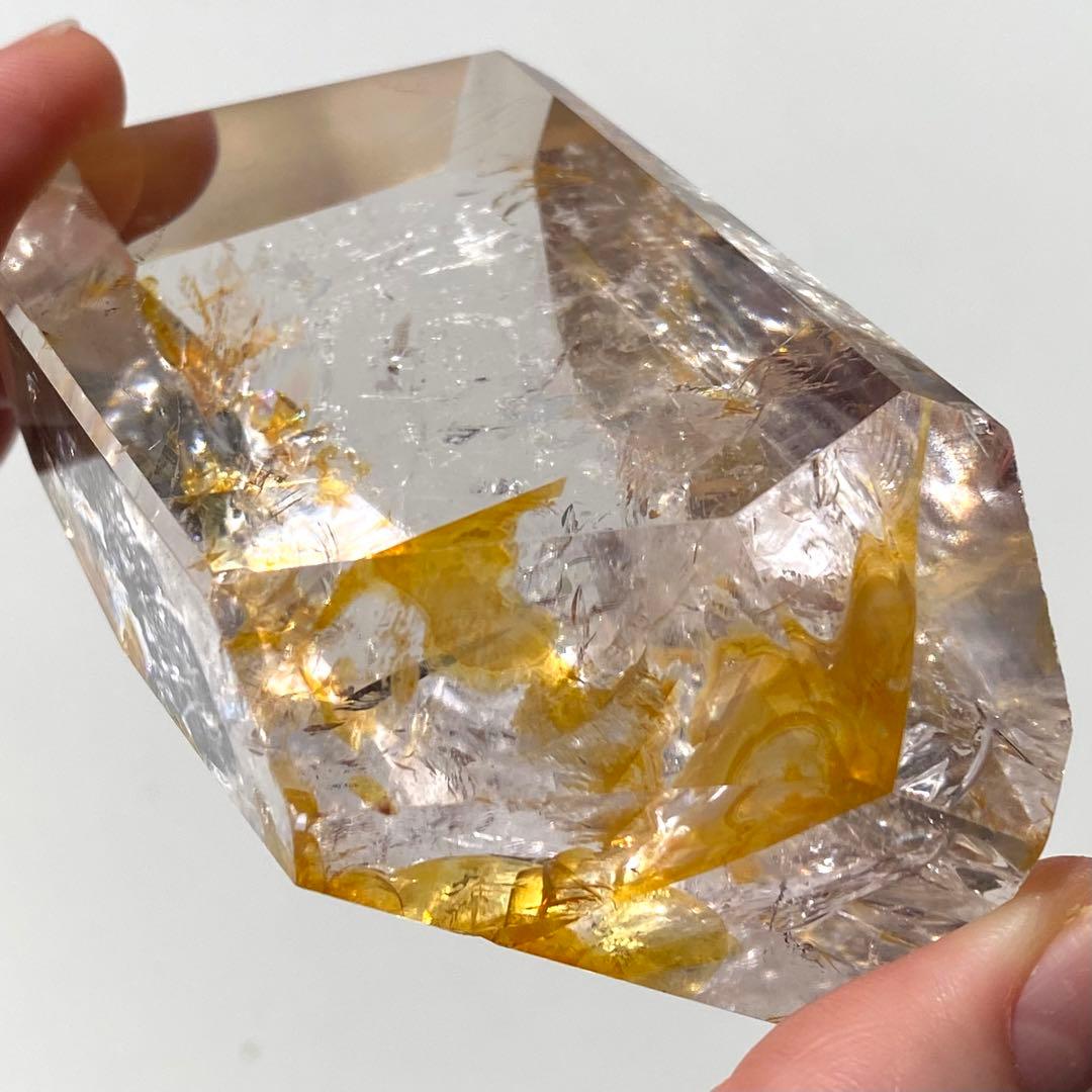 【 ネパール産 虹入り ヒマラヤ 水晶 ゴールデンヒーラー フリーカット 】