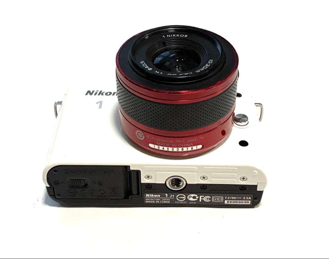 ニコン 1 J1／NIKKOR 10-30mm F3.5-5.6 レンズセット