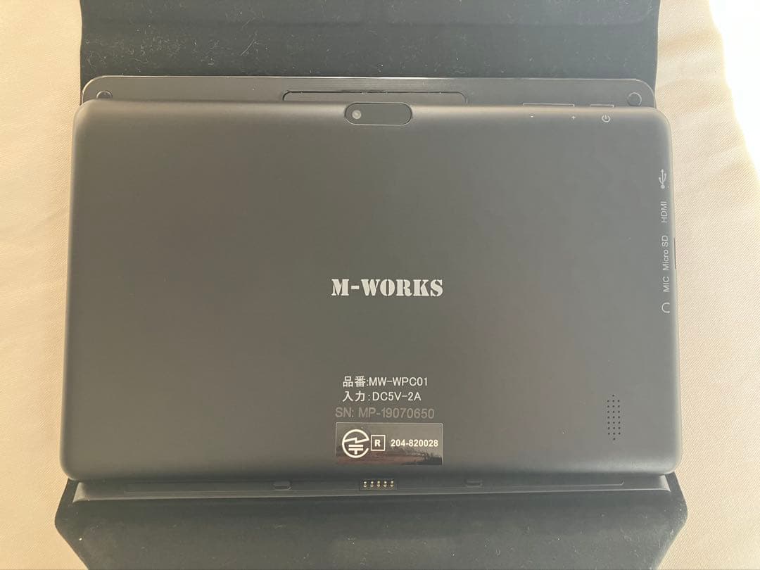 【美品】M-WORKS 8.9インチ Windows ミニパソコン