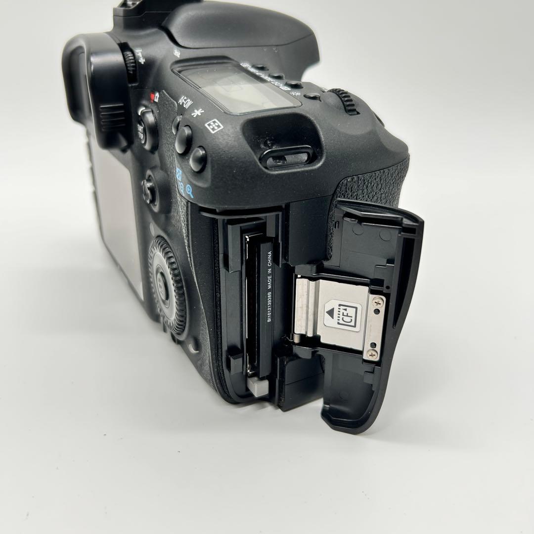 ★極美品★ Canon EOS 7D ボディ デジタル一眼レフ 付属品 箱付
