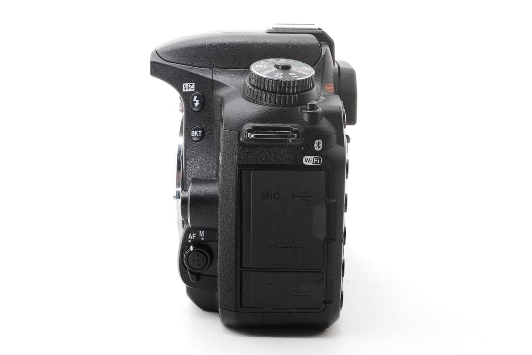 Nikon D7500 望遠付ダブルレンズ 高性能モデル