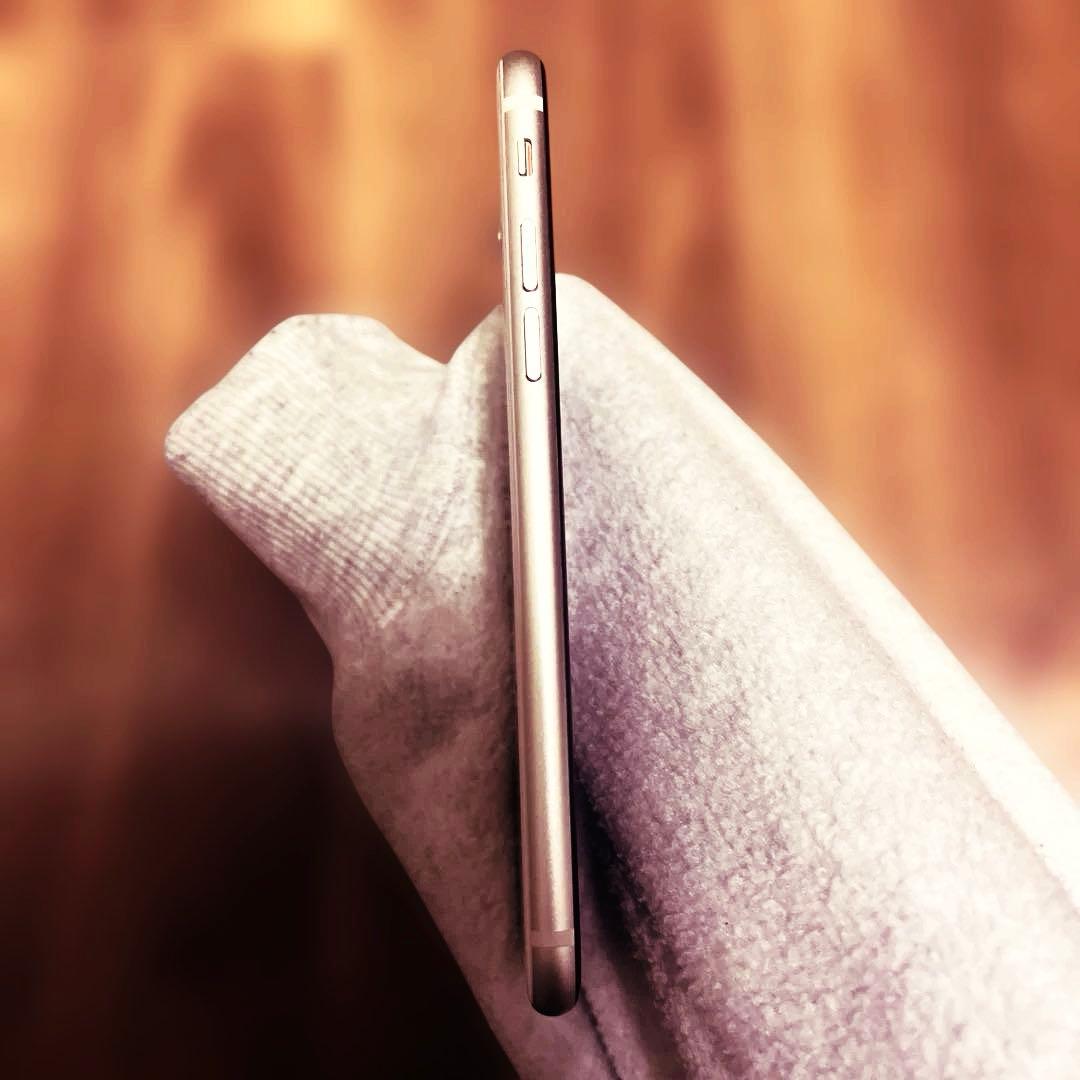 Apple iPhoneSE 第3世代 スターライト 64GB SIMフリー