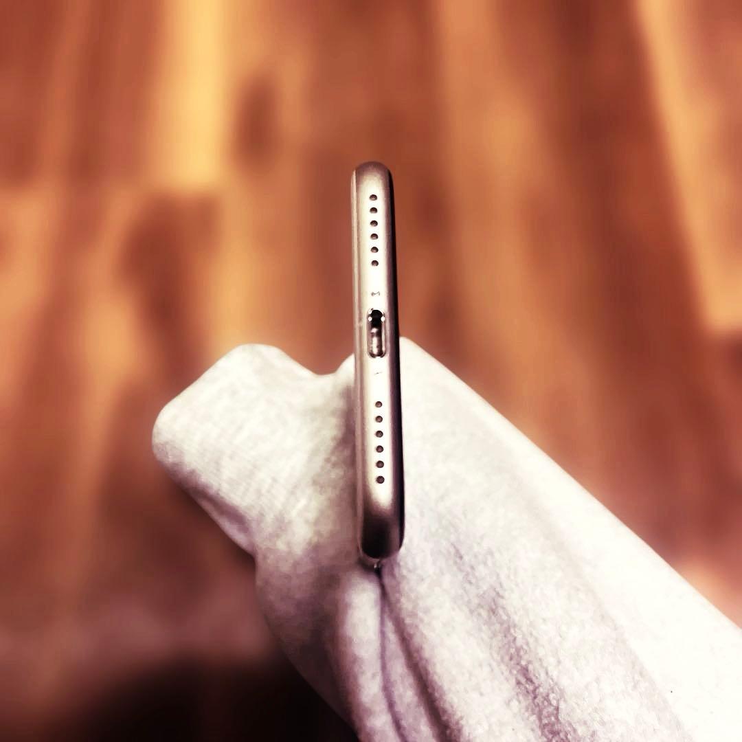 Apple iPhoneSE 第3世代 スターライト 64GB SIMフリー
