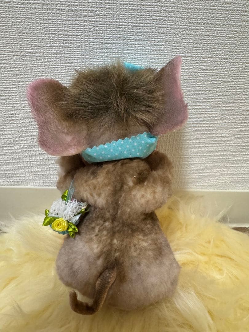 ひ*。様 海外作家様作　アートドール　お洒落をしたゾウ