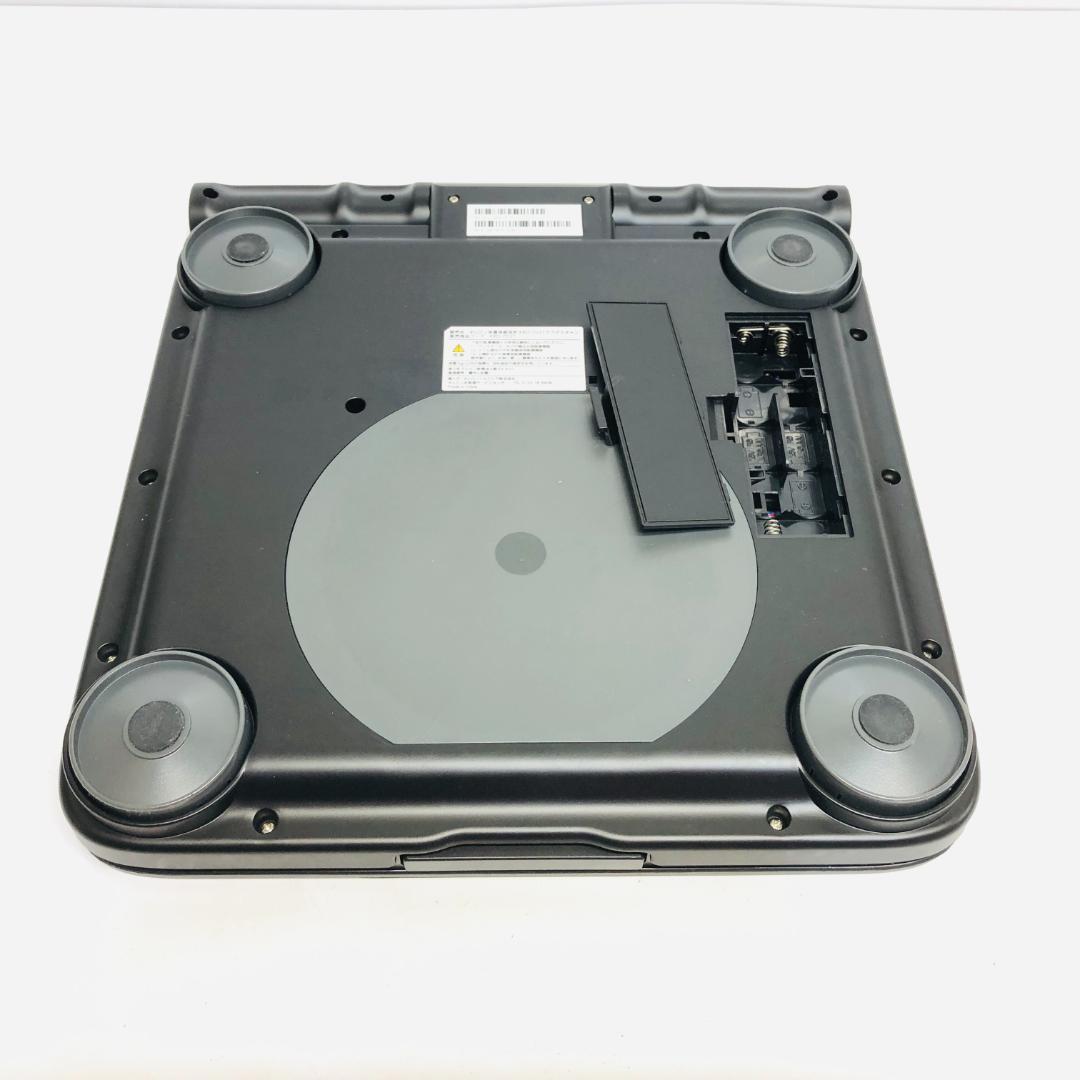 動作品 オムロン KRD-703T 体重体組成計 カラダスキャン m1678