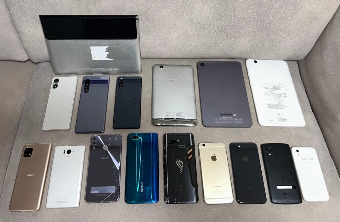 【ジャンク】SONY Appleスマホその他タブレットなど まとめ（部品取り用）