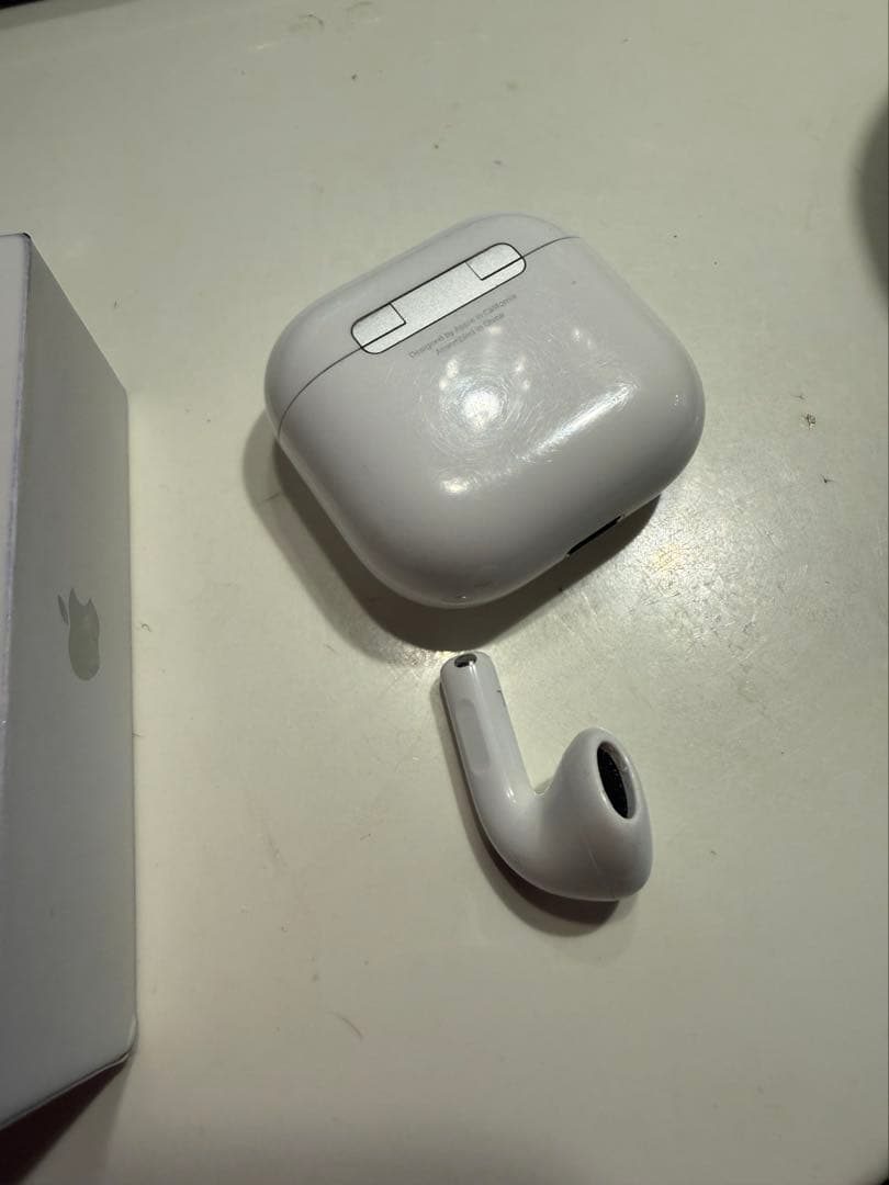 airpods4 片耳　左　ケースあり