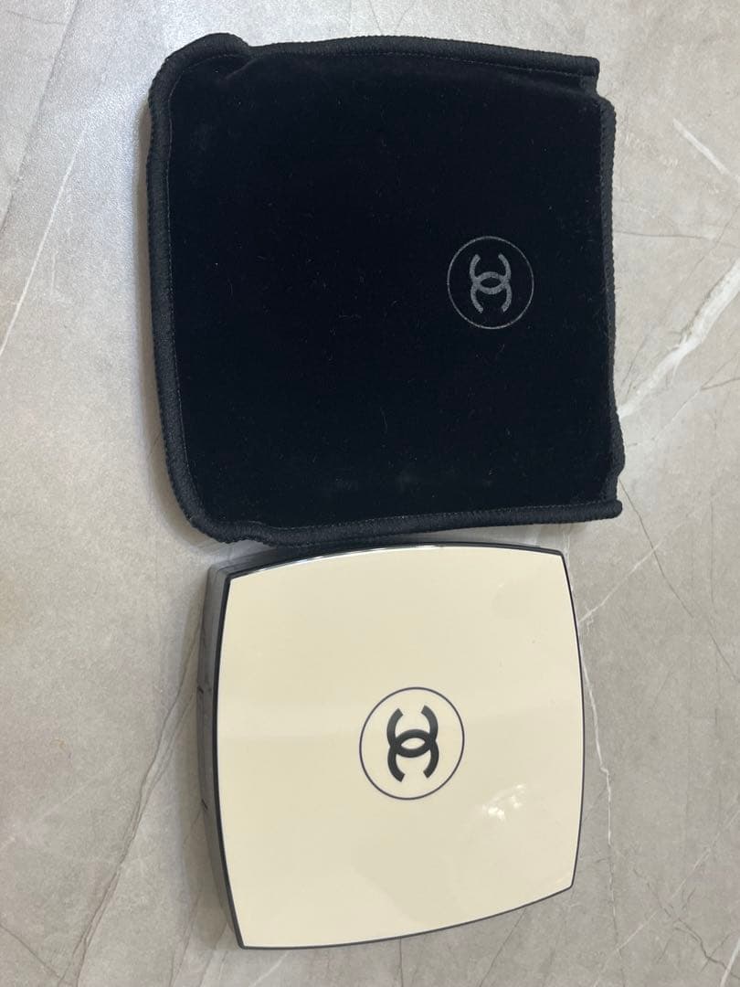 CHANEL フェイスパウダー レベージュヘルシーグロウパウダーB10