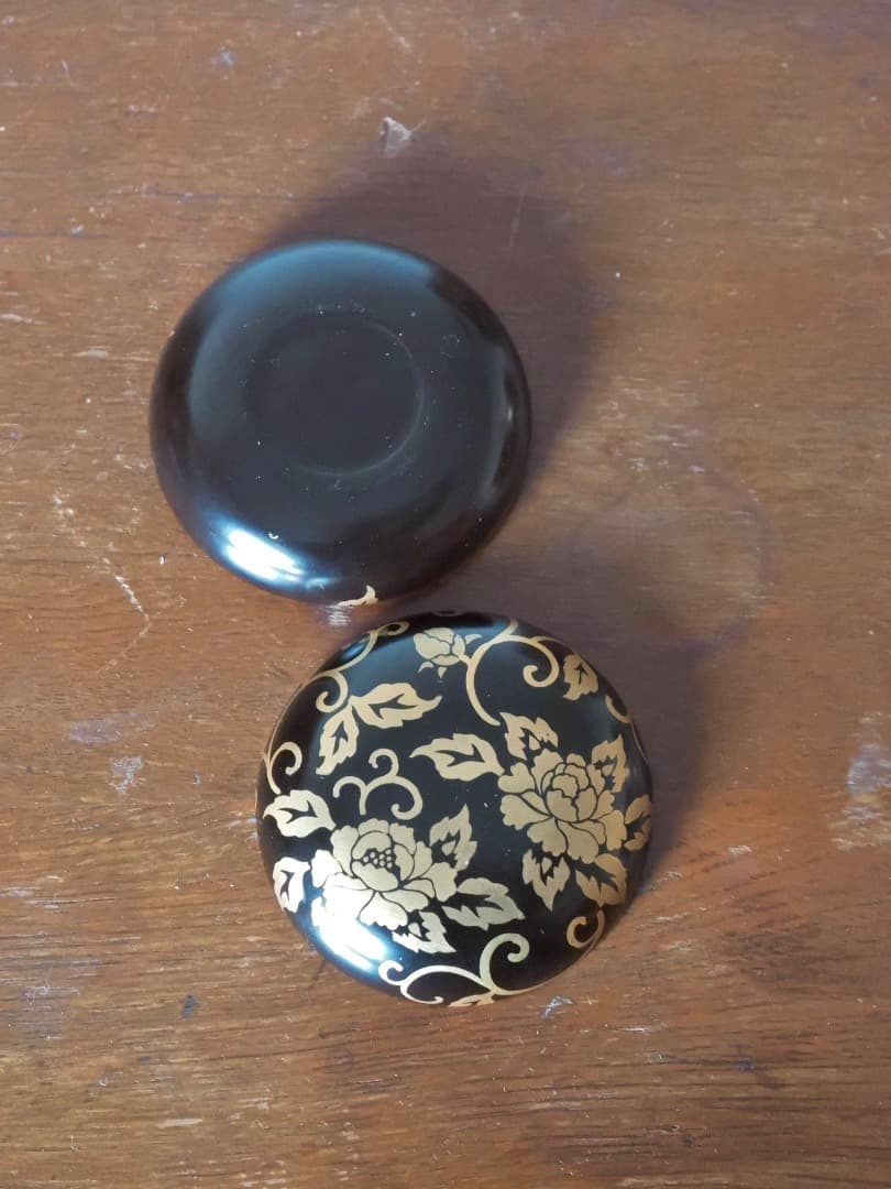 牡丹唐草文蒔絵　香合　裏金箔　漆工芸　茶道具　香道具　箱付　Q2554