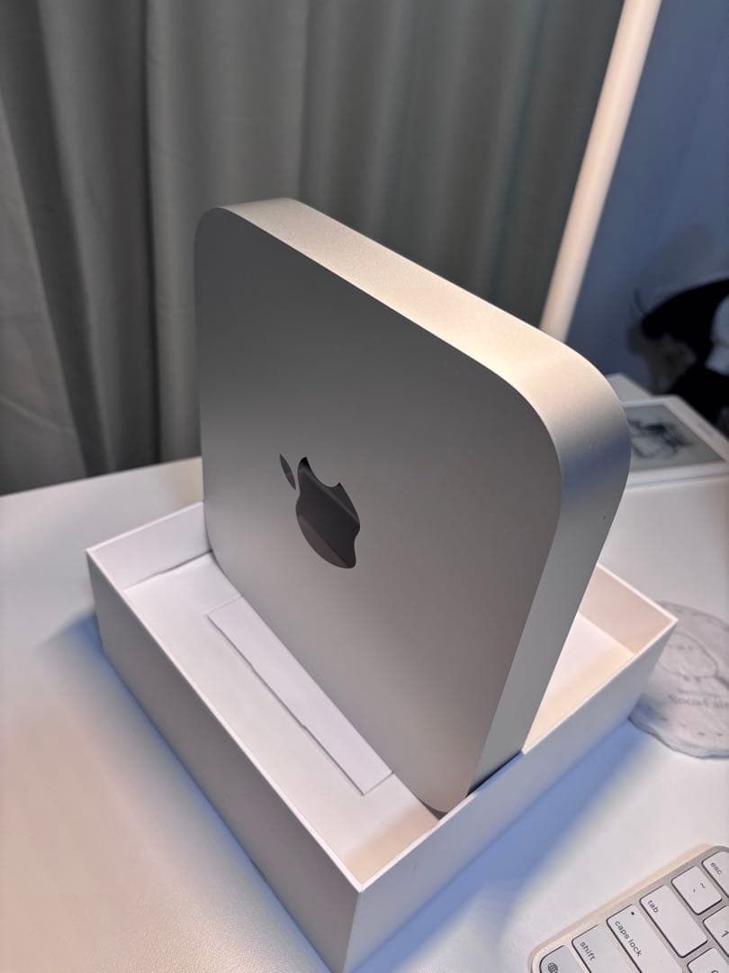 Apple Mac mini (M1, 2020) 8GB 256GB シルバー
