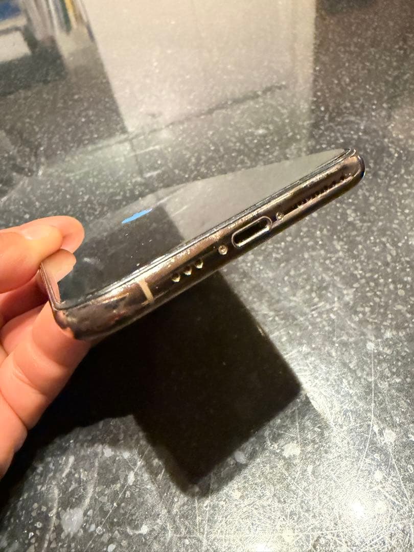 Apple iPhone XS ゴールド 本体