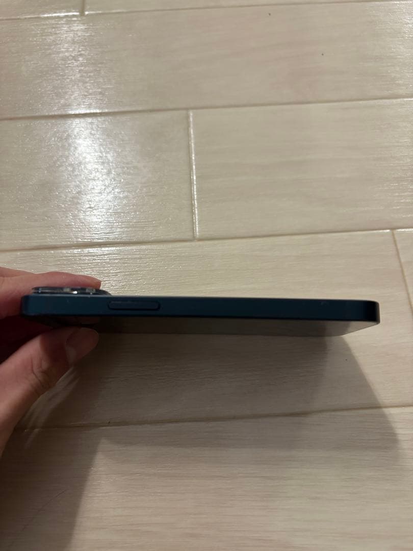 iPhone13mini バッテリー69%