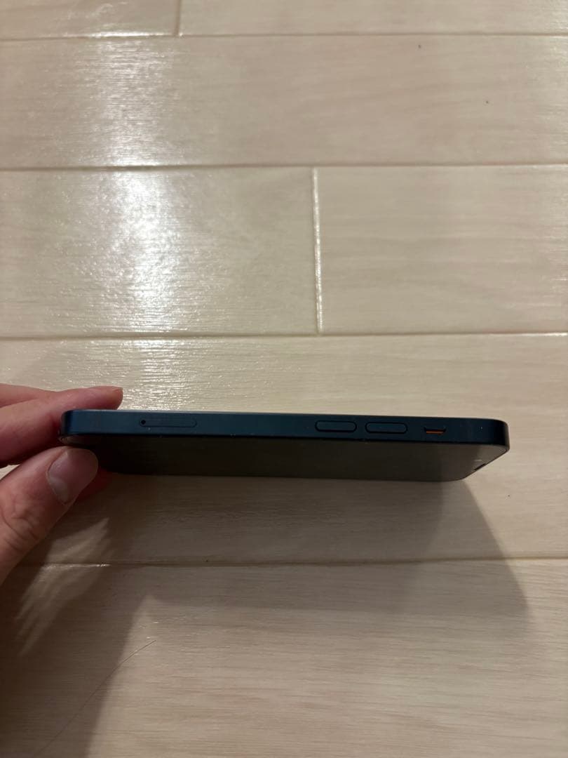 iPhone13mini バッテリー69%