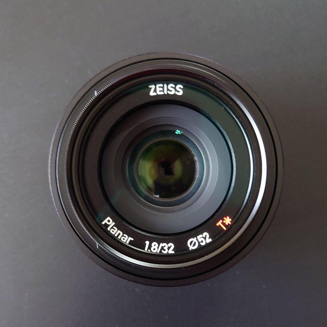 Zeiss Touit 32mm F1.8 / ソニーEマウント