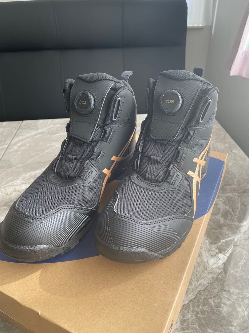 限定カラー 27.0 ASICS WINJOB CP214 ブラック/ゴールド