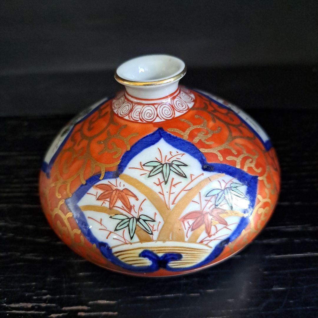 九谷　大明成化年製　油壺　　桔梗窓枠松竹梅図　金彩唐草　赤絵金彩　櫛高台