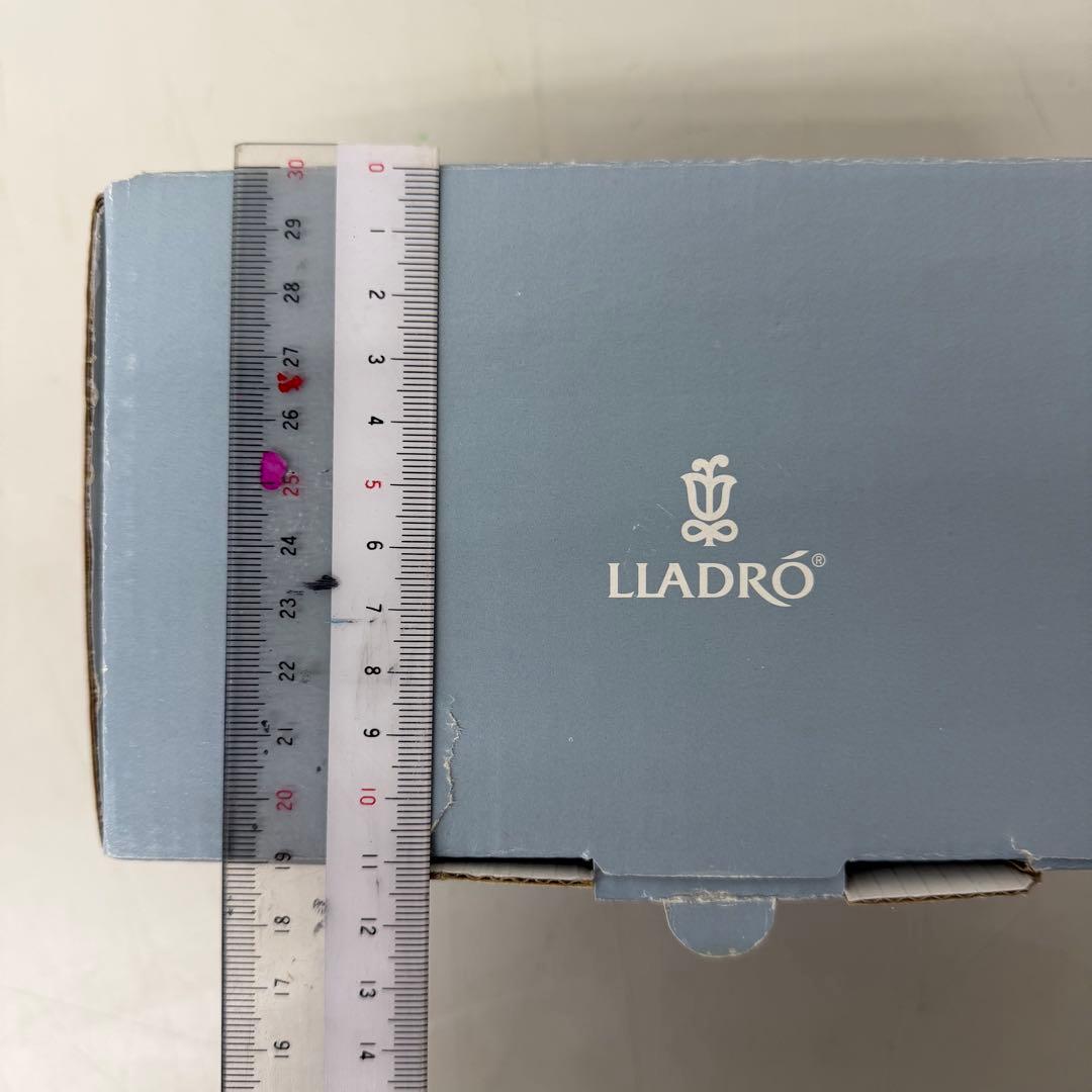 【未使用品】リヤドロ（LLADRÓ）　ポーセリング　スペイン　置物