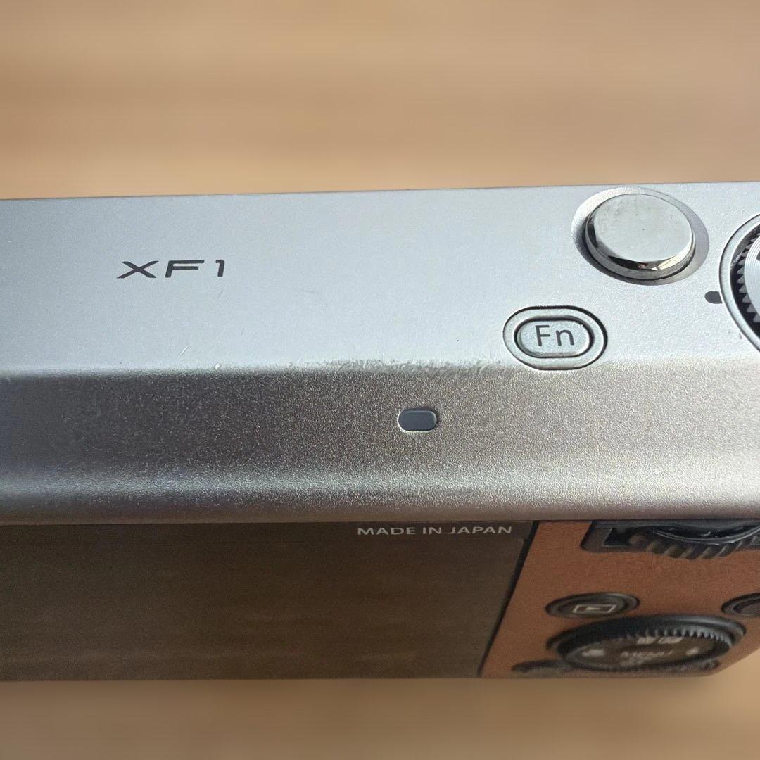 Fujifilm XF1 コンパクトデジタルカメラ