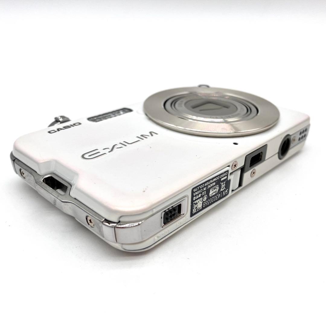 CASIO EXILIM EX-S10 ホワイト　オールドコンデジ