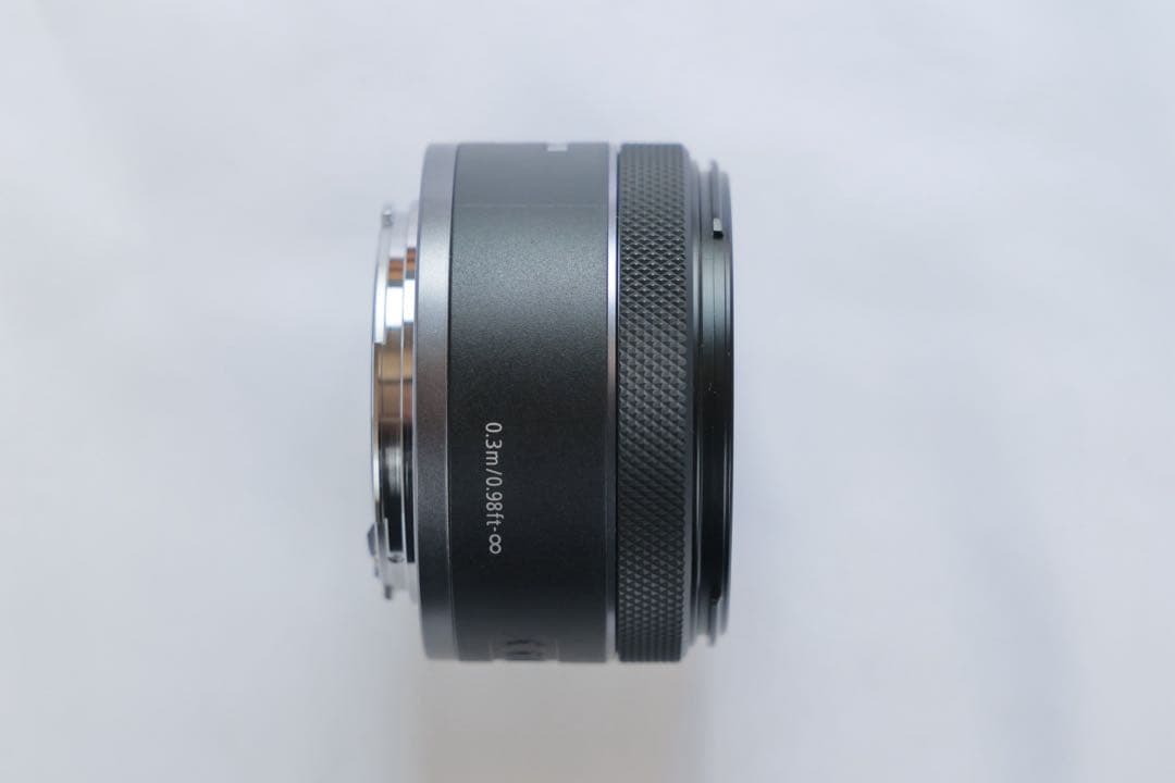 キヤノン RF50mm F1.8 STM 純正フード付き