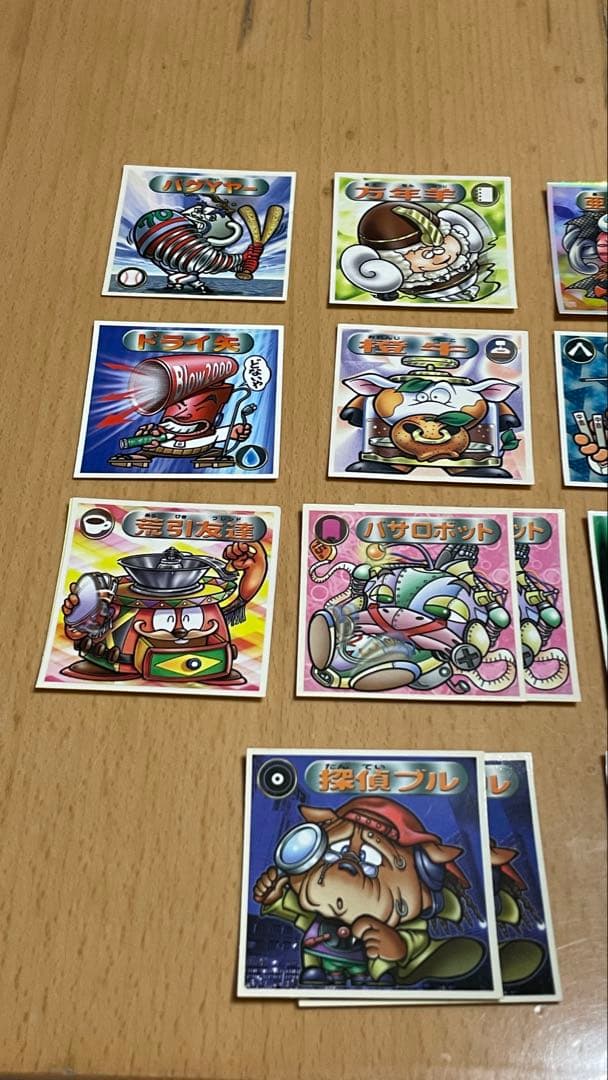 ビックリマン キャラクター こちらはすべて聖守です まとめ売り19枚➕3枚