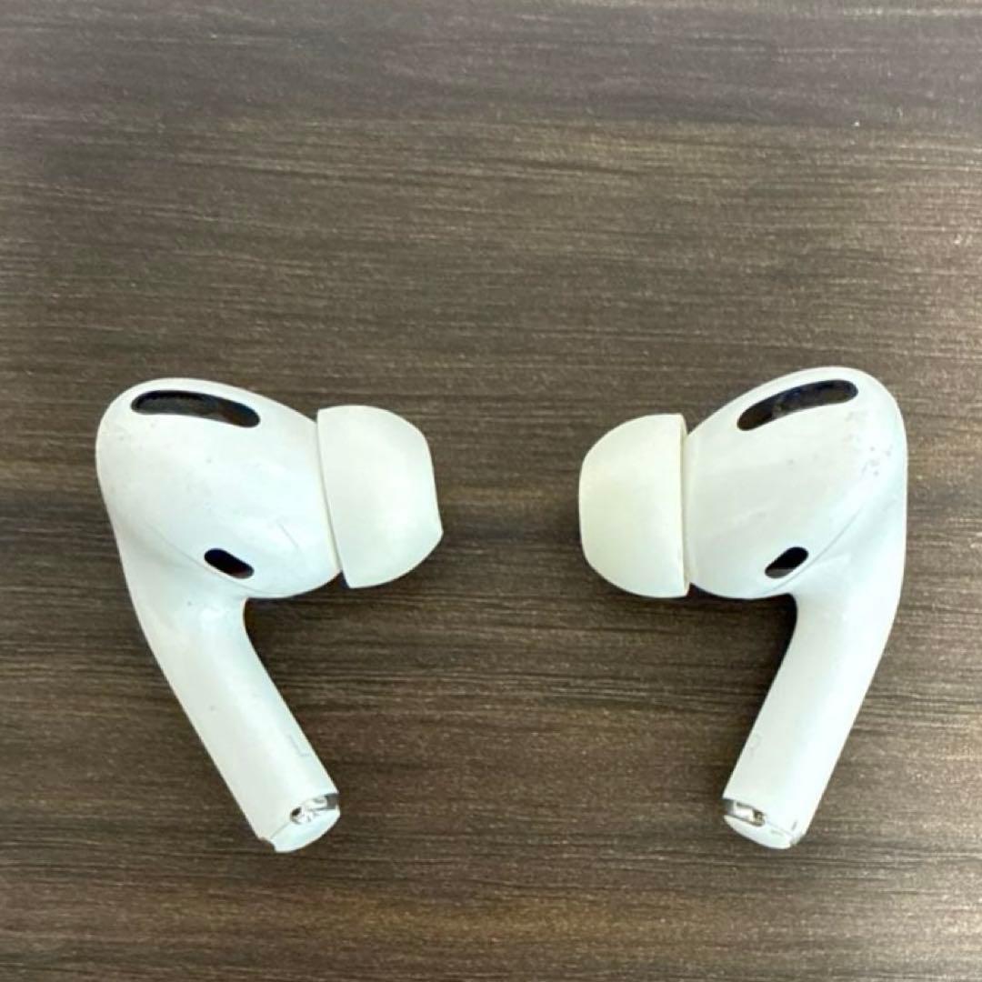 正規品 Apple AirPods Pro 第1世代　ライトニングケーブル付き