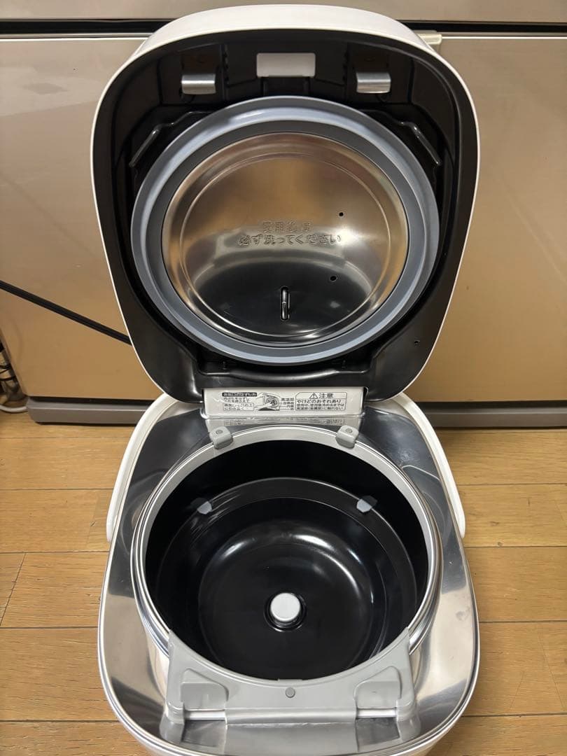 TOSHIBA 真空圧力IH炊飯器 炎匠炊き RC-10VXT-2025年製
