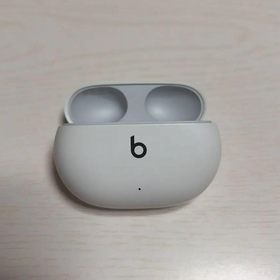 Beats Studio Buds ホワイト