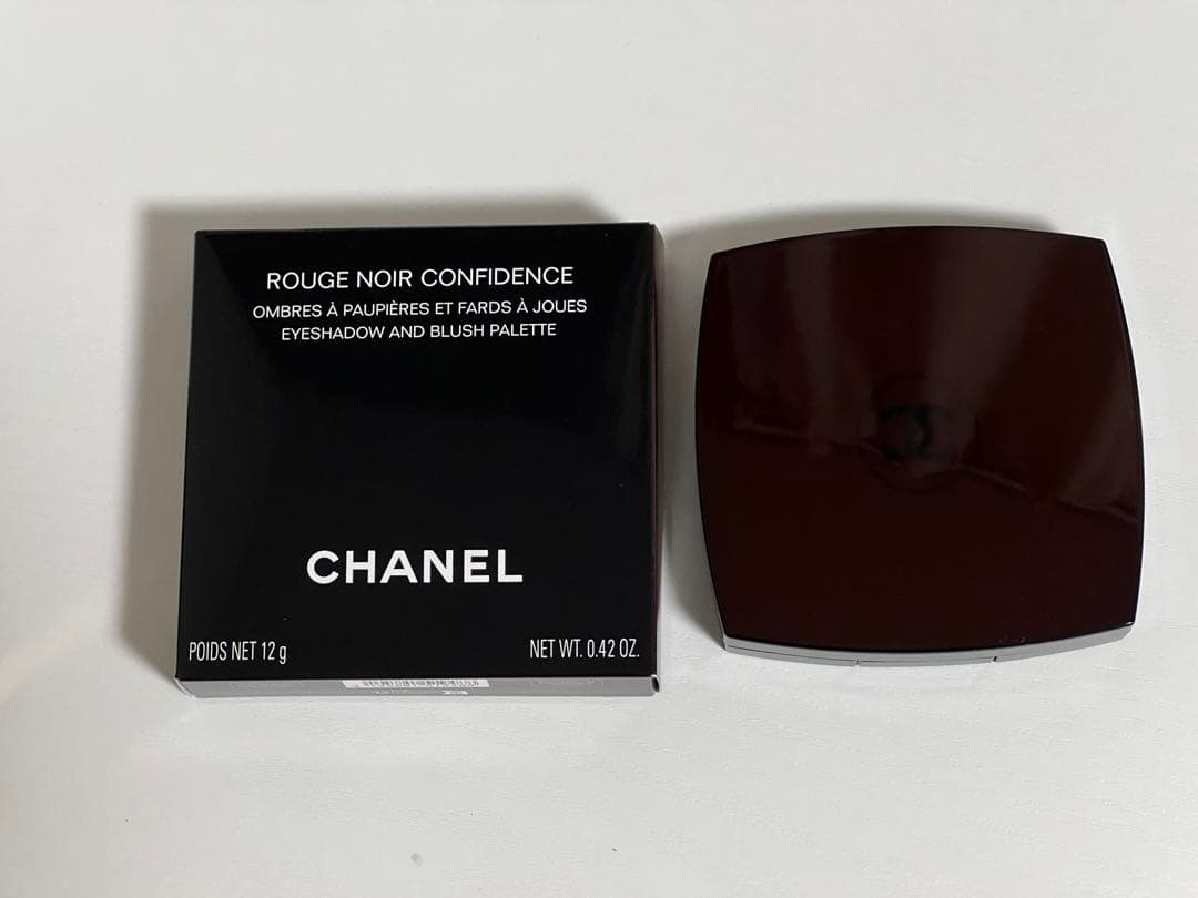 CHANEL ROUGE NOIR CONFIDENCE アイ&チークパレット