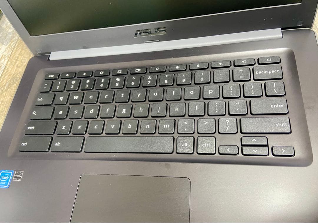 【初期化済】ASUS Chromebook C403NA 14インチ 堅牢モデル