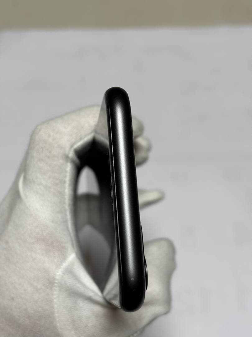 Apple iPhone 11 64GB ブラックバッテリー76%