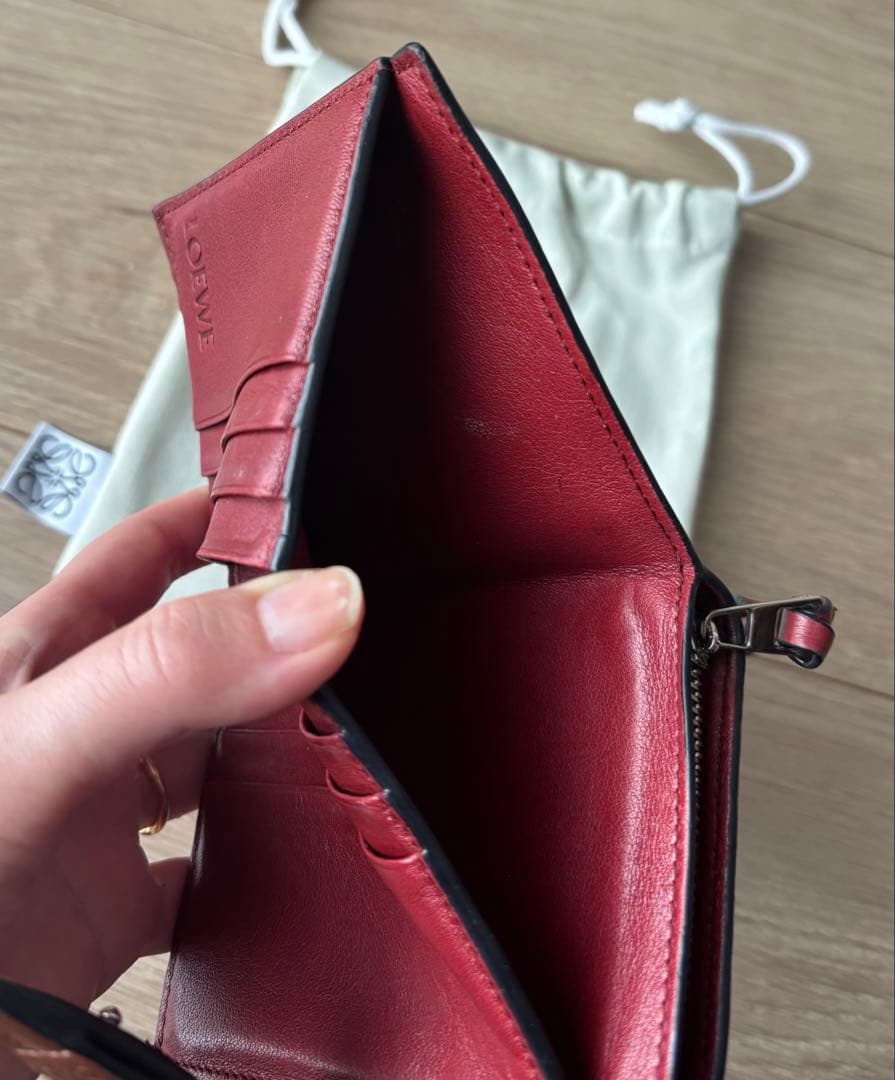 ロエベ コンパクトジップウォレット