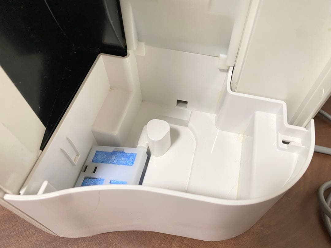 掃除済み【送料無料❗️】SHARP 加湿空気清浄機 KC-J50-W 2019年製