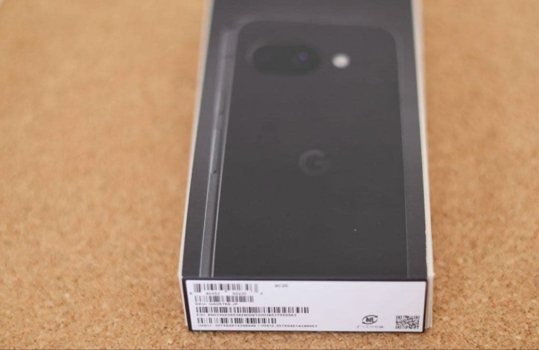Google pixel 9a SIMフリー　画面ひび割れあり