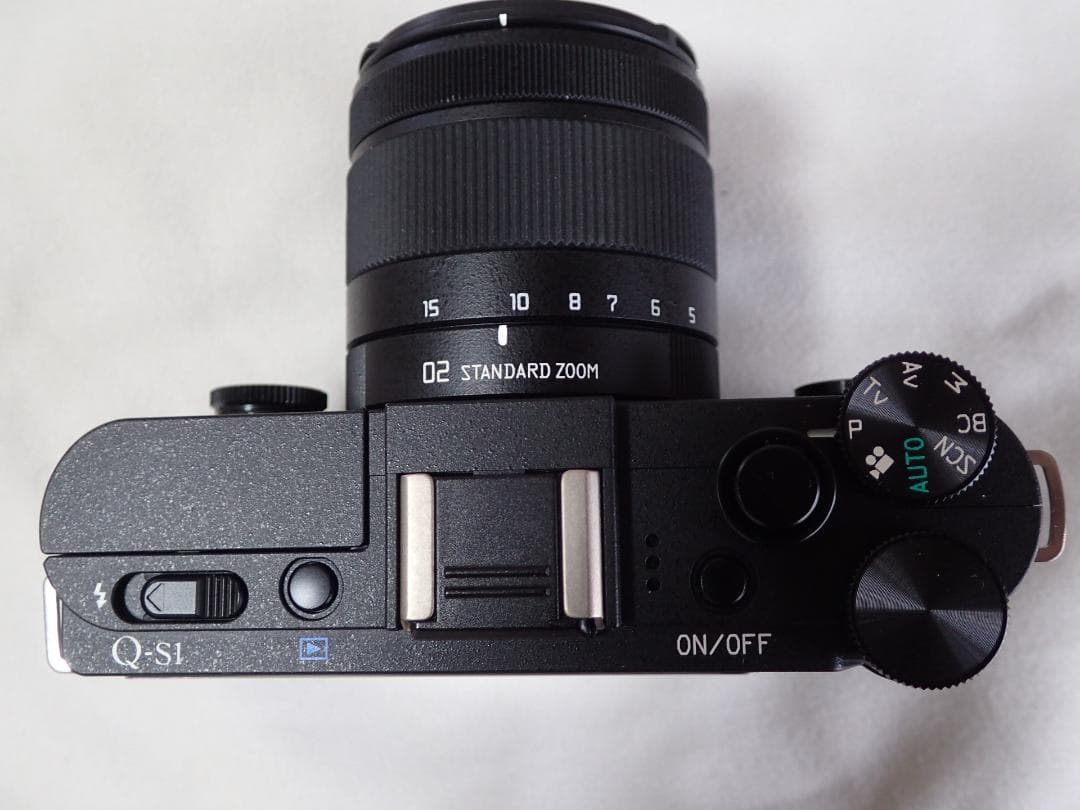 PENTAX Q S-1,5-15mmレンズ付き