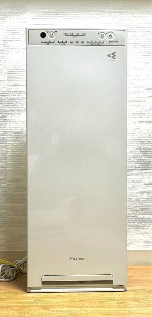 【動作確認済　送料込】　ダイキン　空気清浄機　MCK55XE8-W　説明書あり