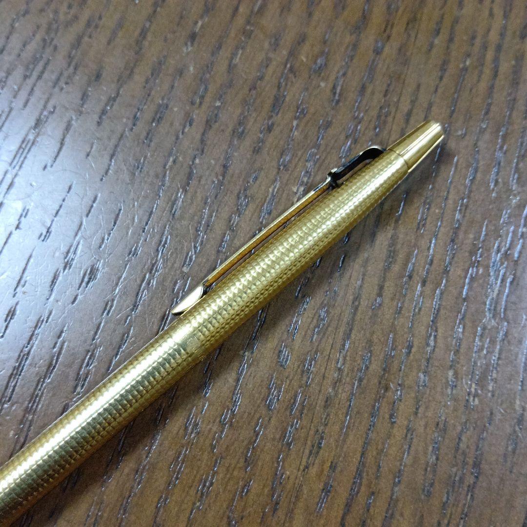 Caran d'Ache ボールペン