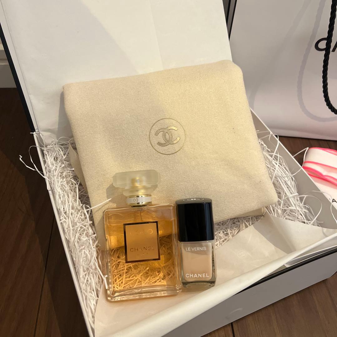【公式】CHANEL ギフトボックス 香水 ネイルポリッシュ