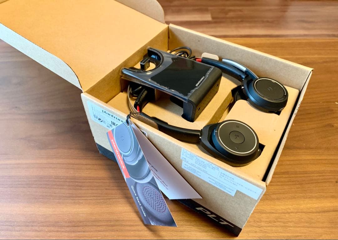 Plantronics Voyager Focus UC B825-M 新品