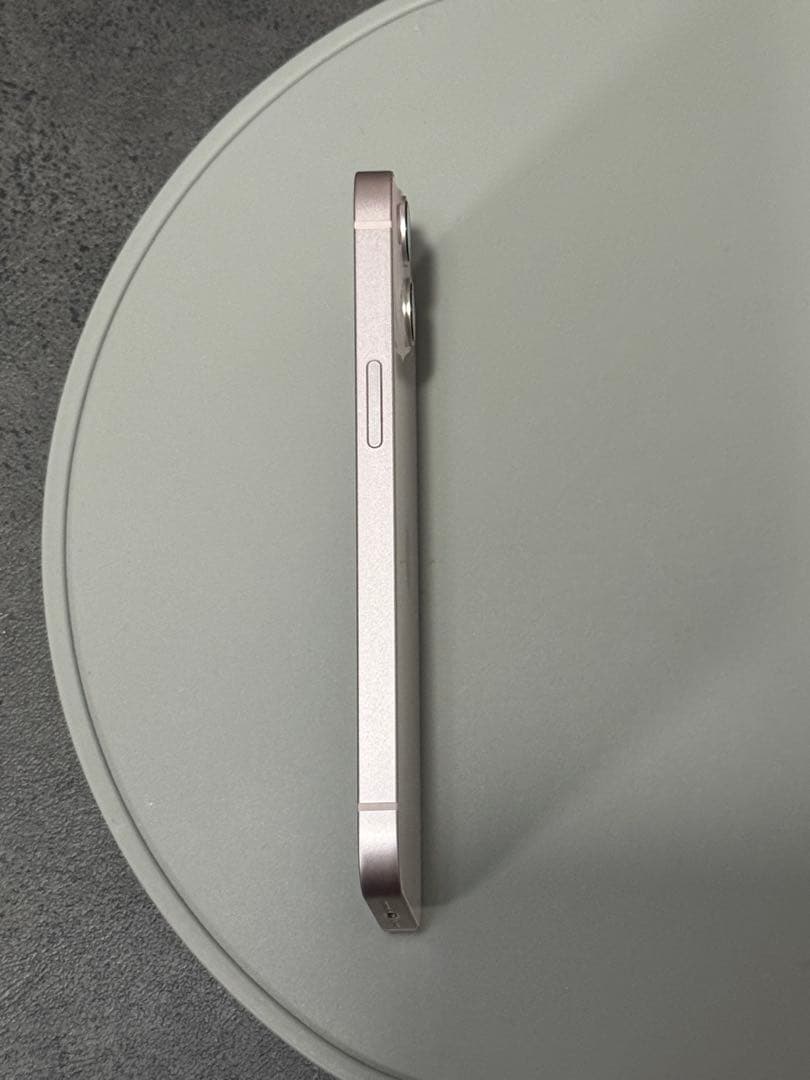 iPhone 13 ピンク　本体
