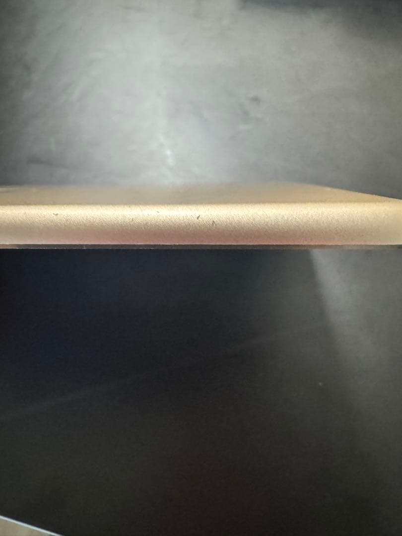 【値下げ中】iPad Air2ゴールド 64GB本体のみ