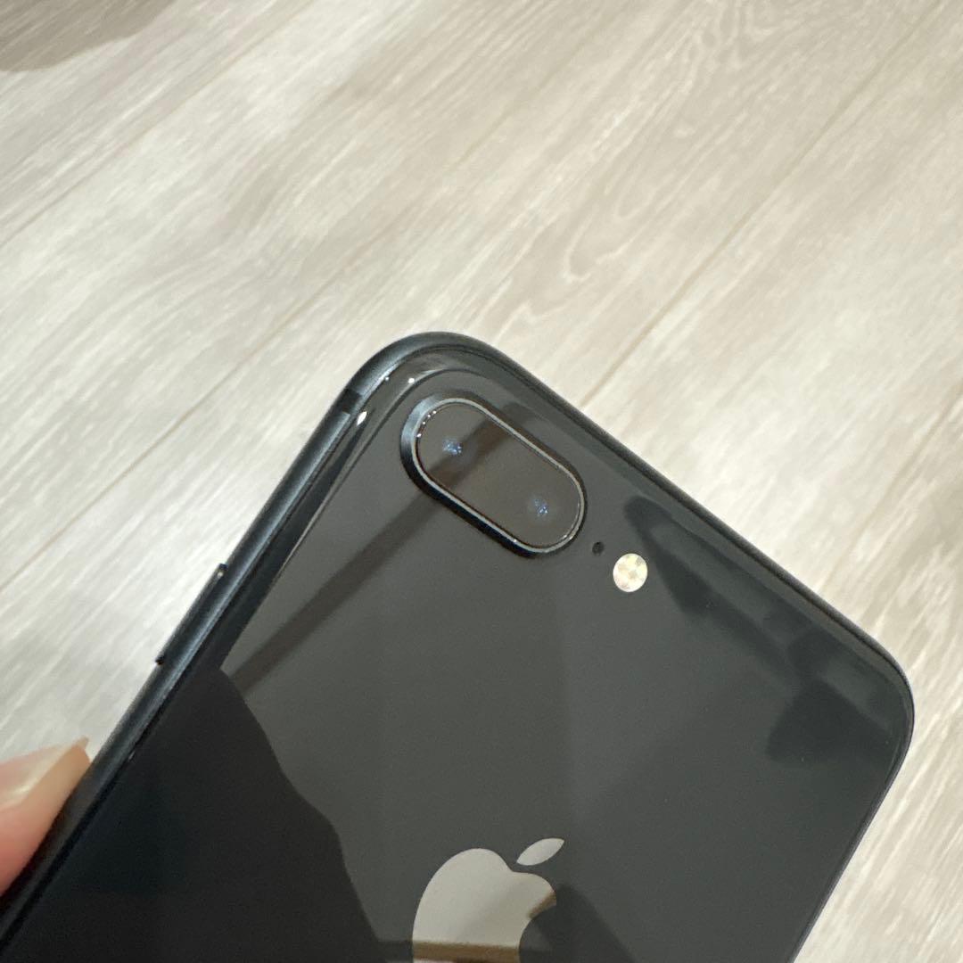 iPhone 8 Plus スペースグレイ 64GB SIMフリー