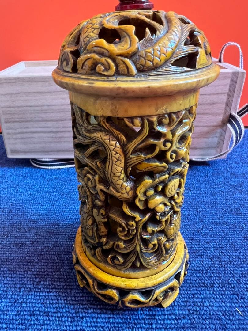 1104  中国　骨董　龍、亀模様　透かし彫り　香炉　時代物