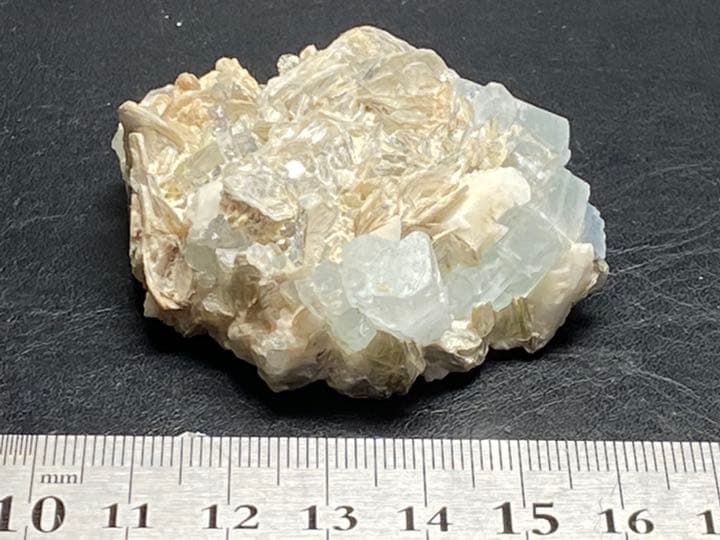 アクアマリン　マイカ　67g